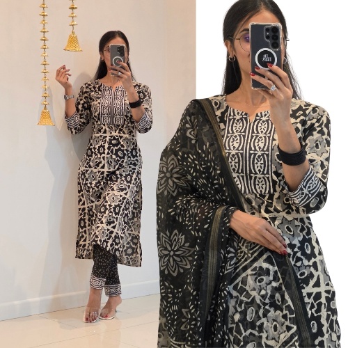 BLACK  GEOMETRIC-PRINTED SUIT